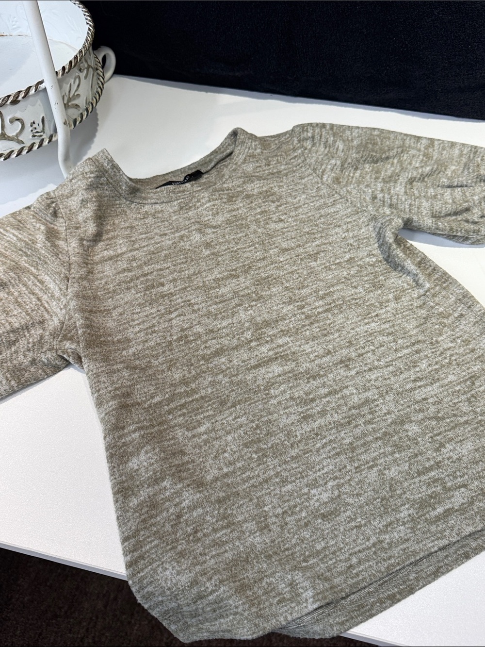 Forever 21 Women's Heather Taupe Crewneck Top